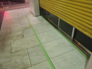 ノンスリップ加工　鶴屋