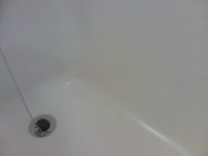 バスタブ磨き・水垢除去