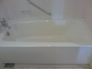 バスタブ磨き・水垢除去